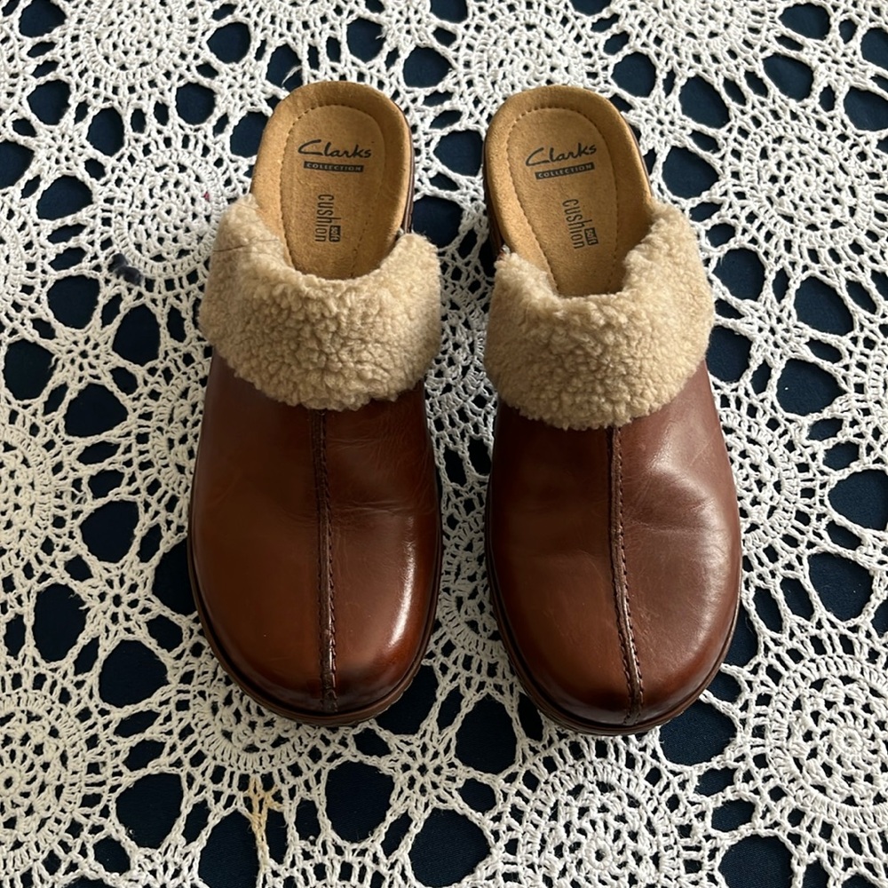 Clarks Collection Cushion Soft Mules. Excellent used condition. Size 9.5.